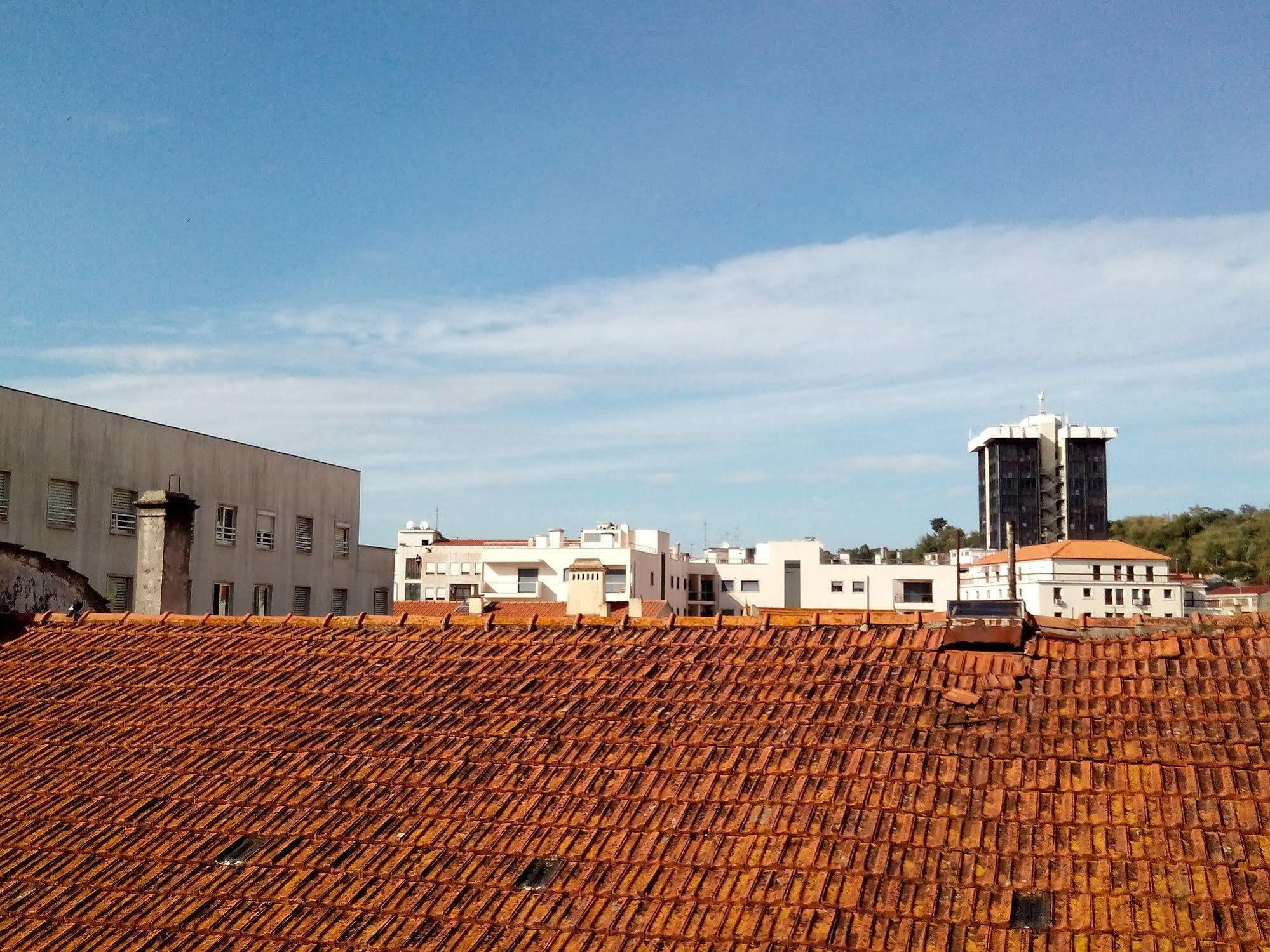Residencial Moeda Hotel Coimbra Exterior photo
